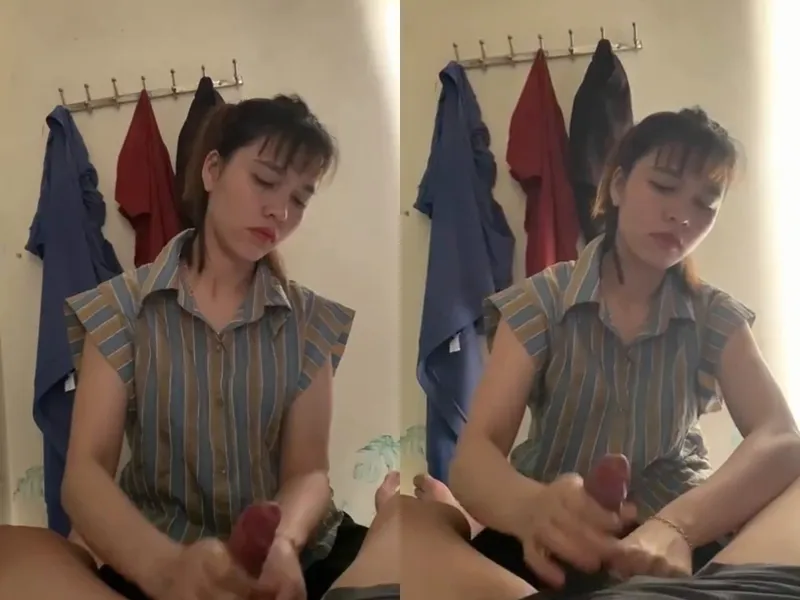 Anh trai đi vắng, ép vợ của anh trai sục củ khoải xuất tinh